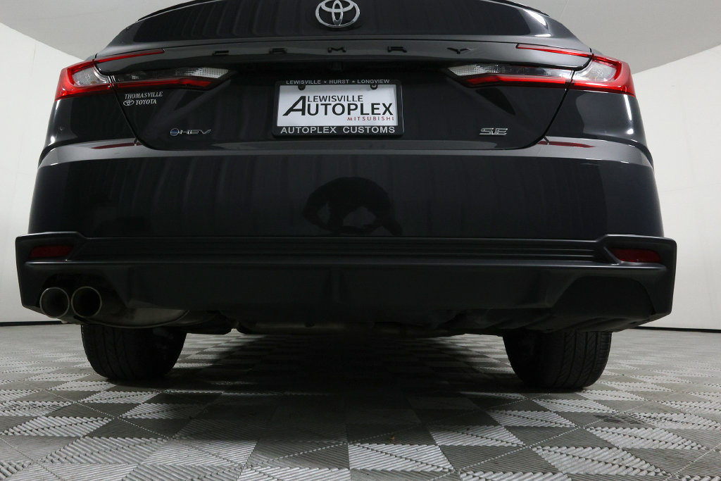 Used 2025 Toyota Camry SE FWD image 42