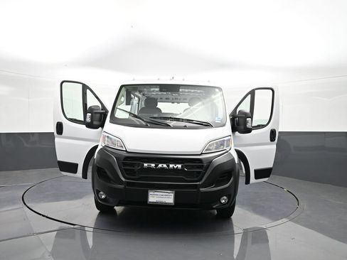 Used 2025 RAM ProMaster 2500 w/ Convenience Group FWD image 47