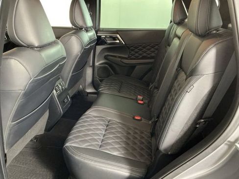 Used 2022 Mitsubishi Outlander SEL AWD/4WD image 14