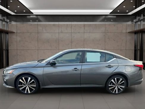 Used 2019 Nissan Altima 2.5 SR image 3
