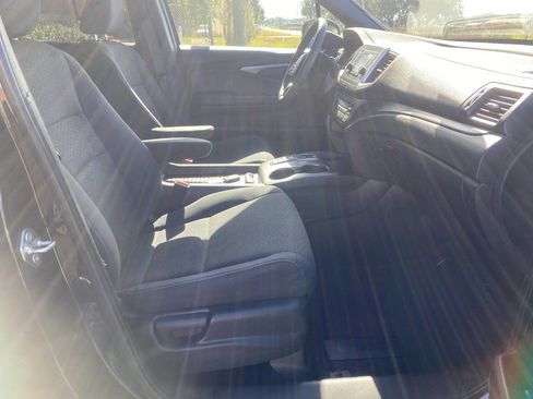 Used 2019 Honda Passport Sport image 14