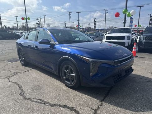 Certified 2025 Kia K4 LXS image 11
