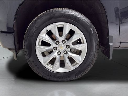 Used 2022 Chevrolet Silverado 1500 Custom AWD/4WD image 28