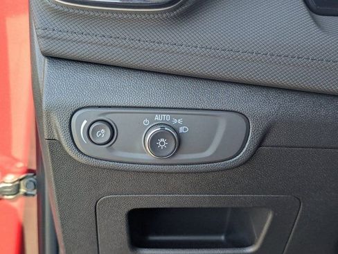 Used 2025 Chevrolet TrailBlazer LT image 22