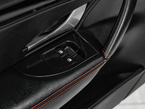 Used 2014 Maserati GranTurismo Sport image 35