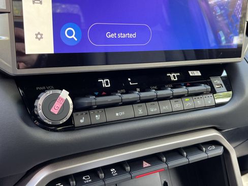 New 2026 Toyota Tundra Platinum AWD/4WD image 16