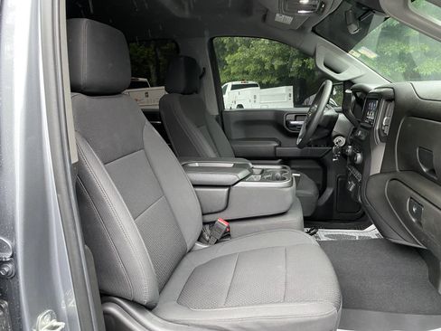 Used 2022 Chevrolet Silverado 1500 Custom w/ LPO, Dark Essentials Package RWD image 31