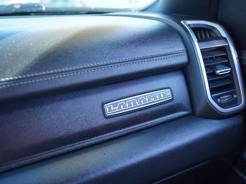 Used 2020 RAM 1500 Laramie w/ Sport Appearance Package AWD/4WD image 23