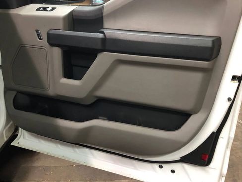 Used 2018 Ford F150 XL w/ Equipment Group 101A Mid image 14