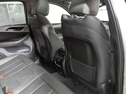 Used 2021 BMW X4 xDrive30i image 39