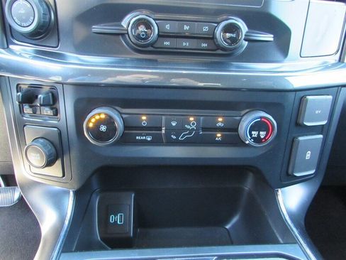 Used 2022 Ford F150 XL w/ STX Appearance Package RWD image 18