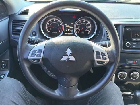 Used 2016 Mitsubishi Lancer ES FWD image 10