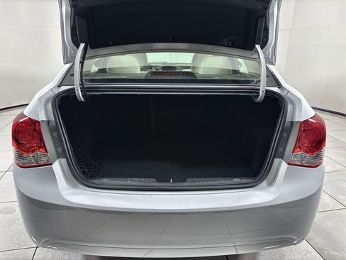 Used 2015 Chevrolet Cruze Diesel w/ Sun And Sound Package FWD image 21