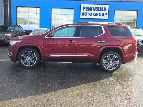 Used 2018 GMC Acadia Denali w/ Technology Package image 6