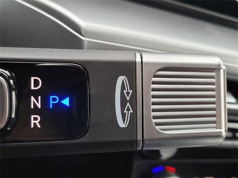 New 2026 Hyundai Ioniq 9 SE image 19