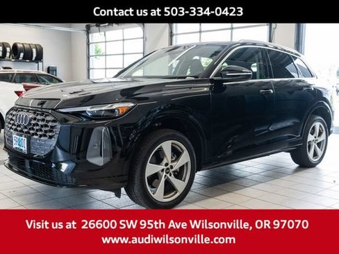 Used 2025 Audi Q5 Premium Plus AWD/4WD image 3