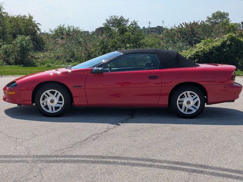 Used 1994 Chevrolet Camaro Z28 RWD image 19