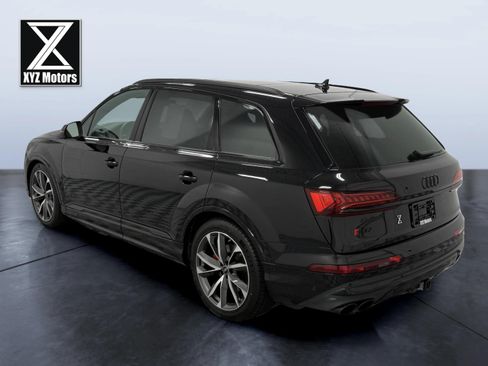 Used 2023 Audi SQ7 Prestige w/ Sport Package AWD/4WD image 6
