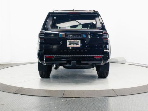 Certified 2025 Toyota 4Runner TRD Sport AWD/4WD image 9