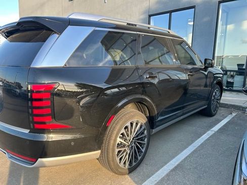 Used 2026 Hyundai Palisade Calligraphy FWD image 4