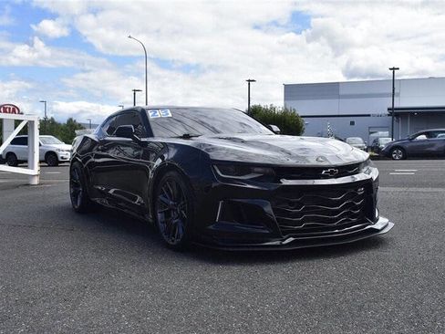 Used 2023 Chevrolet Camaro ZL1 image 7