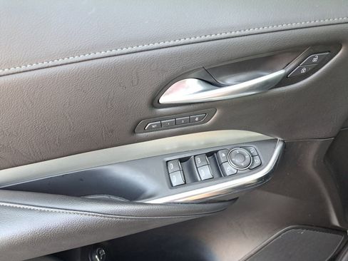 Used 2023 Cadillac XT4 Premium Luxury FWD image 32