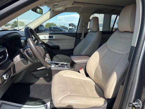 Used 2021 Ford Explorer Platinum image 13