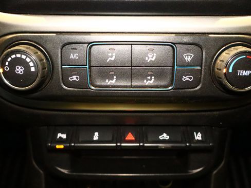 Used 2022 Chevrolet Colorado LT w/ Fleet Safety Package image 22