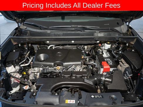 Used 2020 Toyota RAV4 XLE FWD image 18