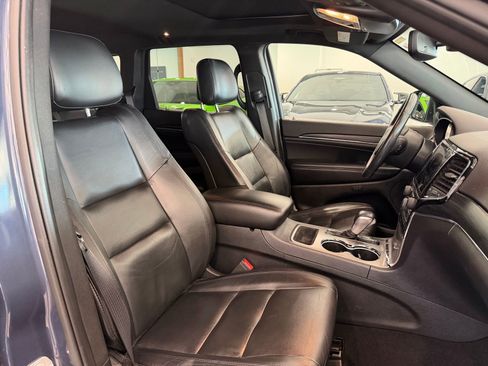 Used 2020 Jeep Grand Cherokee Limited image 8