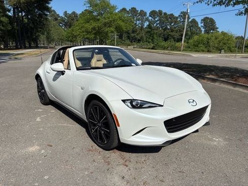 New 2026 MAZDA MX-5 Miata RF Grand Touring RWD image 25