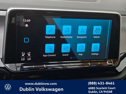 Used 2024 Volkswagen Atlas Cross Sport SE image 15