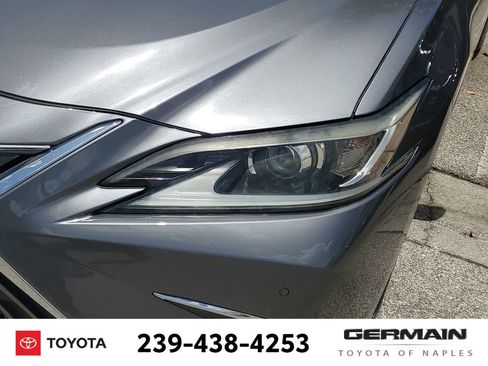 Used 2020 Lexus ES 300h w/ Premium Package FWD image 16