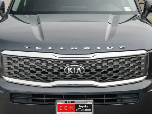 Used 2021 Kia Telluride LX FWD image 5