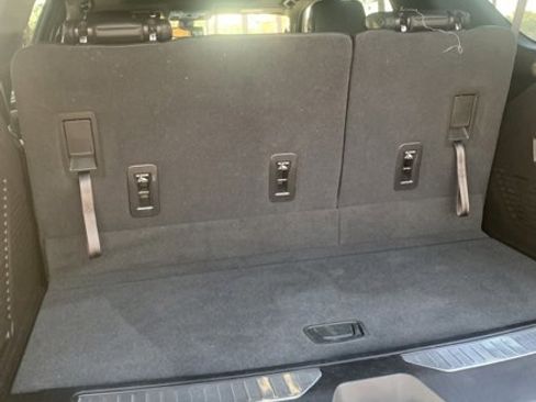 Used 2021 Chevrolet Tahoe Z71 image 11