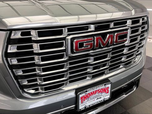 Used 2025 GMC Yukon Denali image 30