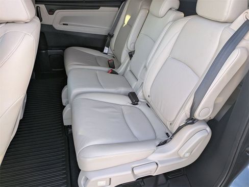 Used 2025 Honda Odyssey EX-L image 18