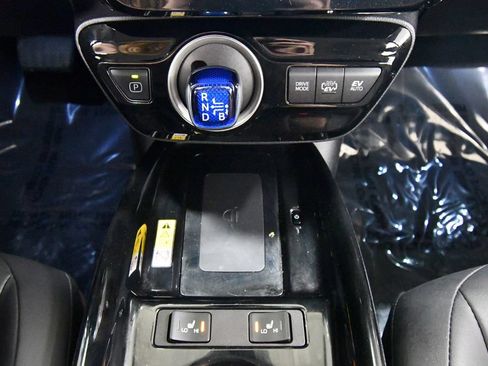 Used 2022 Toyota Prius Prime XLE FWD image 25