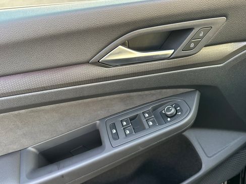 Certified 2024 Volkswagen GTI SE image 11