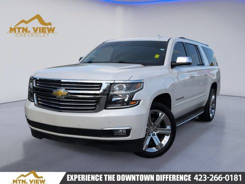 Used 2019 Chevrolet Suburban Premier AWD/4WD image 1