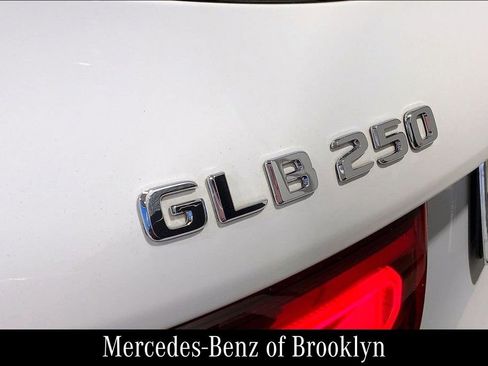 Certified 2022 Mercedes-Benz GLB 250 GLB 250 image 10