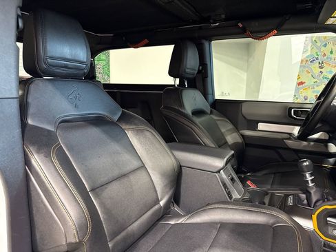 Used 2023 Ford Bronco Badlands image 89