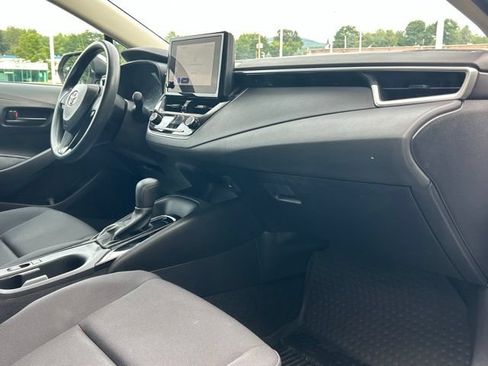 Used 2024 Toyota Corolla LE w/ LE Convenience Package FWD image 23