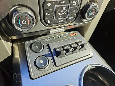 Used 2014 Ford F150 Raptor w/ Equipment Group 801A Luxury image 23