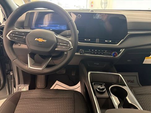 New 2026 Chevrolet Equinox LT w/ Safety and Technology Package FWD image 14