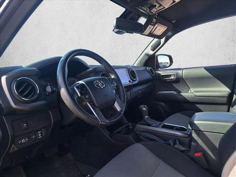 Certified 2023 Toyota Tacoma TRD Off-Road image 9