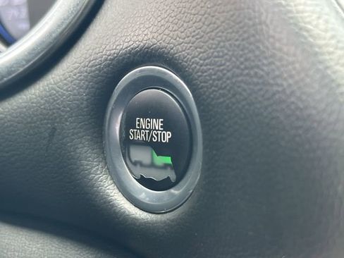 Used 2019 Chevrolet Malibu Premier FWD image 22