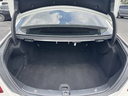 Used 2017 Mercedes-Benz E 300 image 22