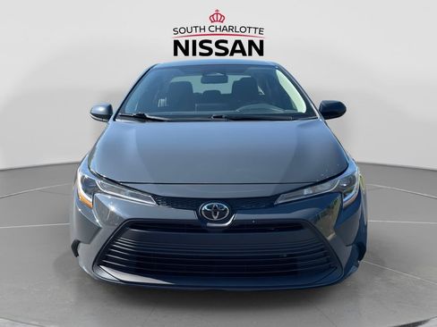 Used 2024 Toyota Corolla LE FWD image 2