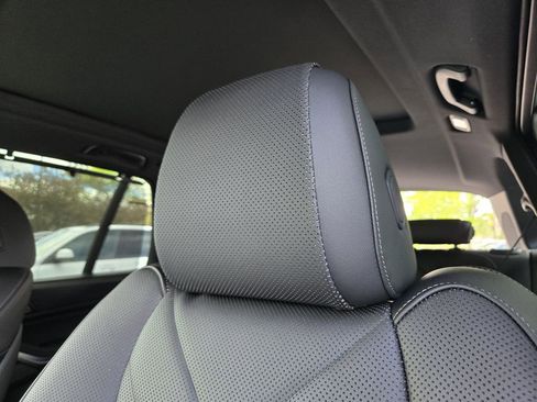 New 2026 BMW X5 xDrive40i w/ Premium Package AWD/4WD image 17